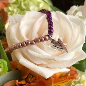 Sliver arrow head beaded bracelet